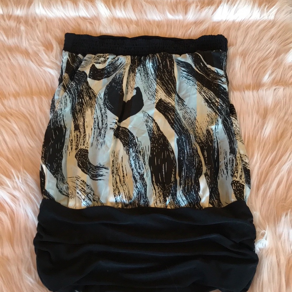 Donating 1/11 Strapless top